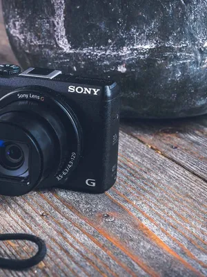 Image of: Compact Digital Camera